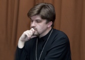 Священник Алексей Плужников: "Я очень склонен к ироничному, юмористическому подходу к жизни. Это помогает человеку не зачахнуть в неофитской серьёзности". 
